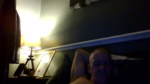 selfsucker28772 online show from December 13, 10:59 pm