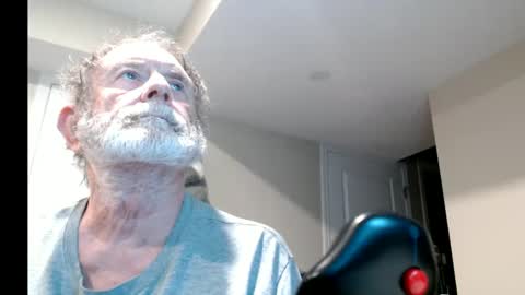 selkie2s online show from September 15, 8:14 am