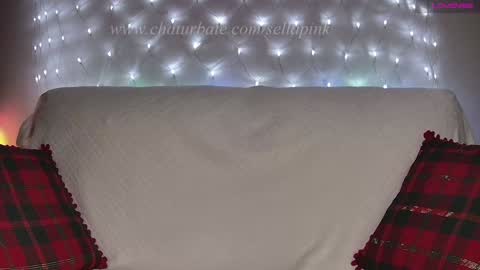 Snapshot of sellapink chatting on December 29, 2:31 pm My name is Sella and im Bisexual online show from December 29, 2:31 pm