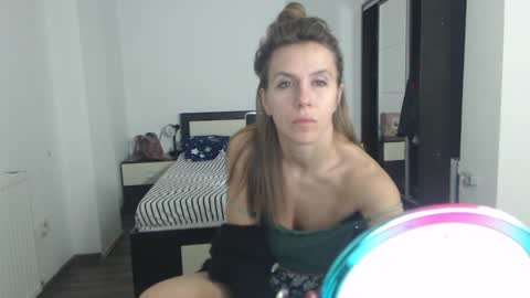 sellena_angels online show from January 27, 7:45 am