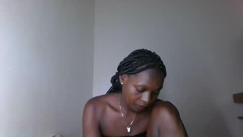 sellinprinces online show from November 3, 10:05 am