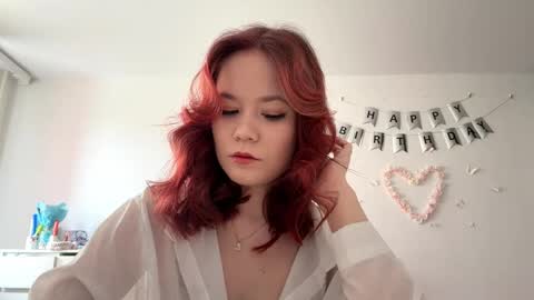 Lily online show from April 19, 9:08 am