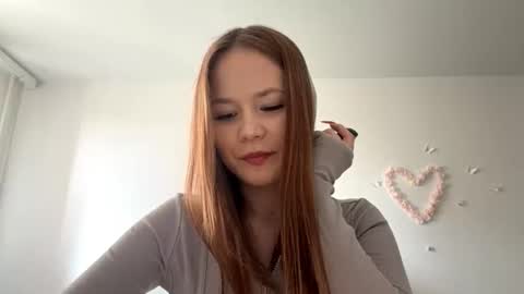 Lily online show from July 13, 9:12 am