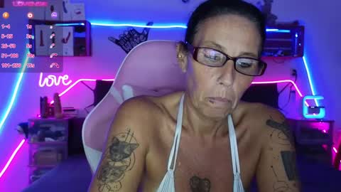 Selvaggia Del Caribe online show from January 8, 7:34 pm