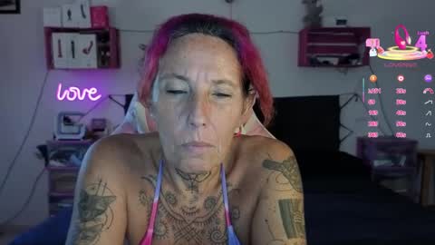 Selvaggia Del Caribe online show from September 26, 4:33 pm