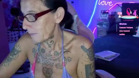 Selvaggia Del Caribe online show from April 16, 4:41 pm