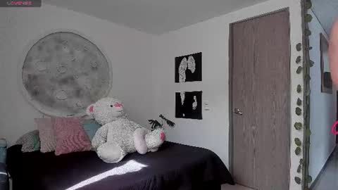 Selyn online show from June 25, 8:02 pm