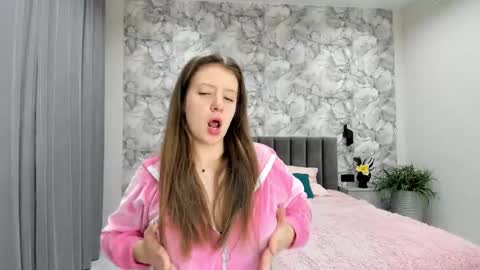 Snapshot of sen0_rita chatting on November 28, 9:23 am Ami online show from November 28, 9:23 am