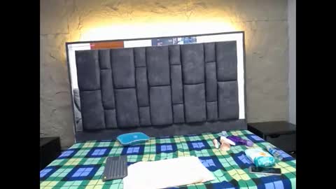 sennamars202cl online show from November 14, 8:07 pm