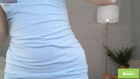 Snapshot of sensationnew chatting on December 16, 8:30 am sensationnew online show from December 16, 8:30 am