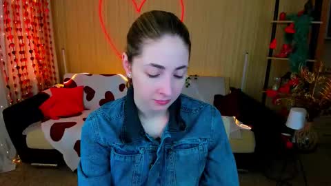 sensitiveheartt online show from February 17, 11:18 am