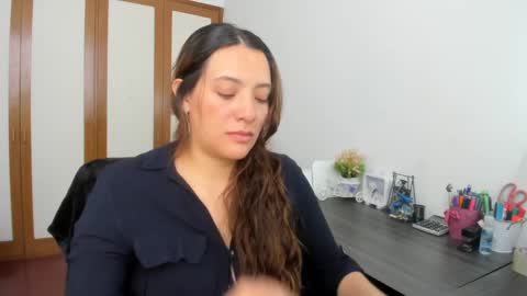 Snapshot of sensual__lady chatting on December 3, 6:28 pm Samantha - online show from December 3, 6:28 pm