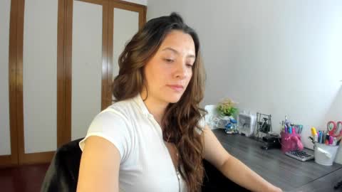 Snapshot of sensual__lady chatting on January 3, 10:51 pm Samantha - online show from January 3, 10:51 pm