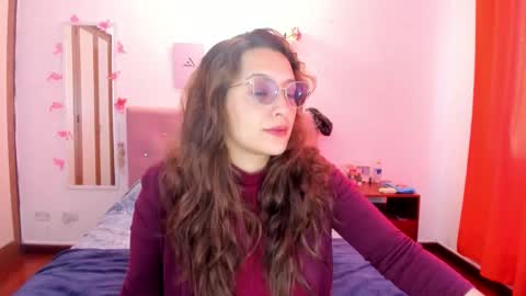Snapshot of sensual__lady chatting on October 22, 7:02 pm Samantha - online show from October 22, 7:02 pm