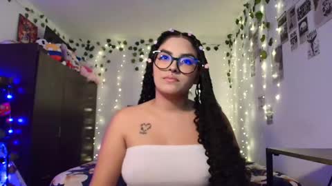 Camille and sophie online show from January 16, 1:53 am