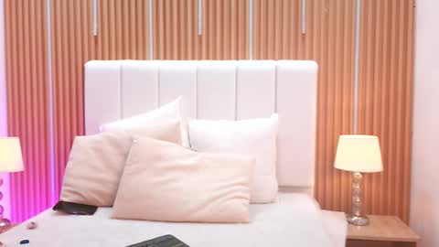 Sensual Kim77 online show from March 3, 12:44 pm