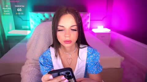 Snapshot of sensualalicee chatting on November 26, 7:31 am sensualalicee online show from November 26, 7:31 am