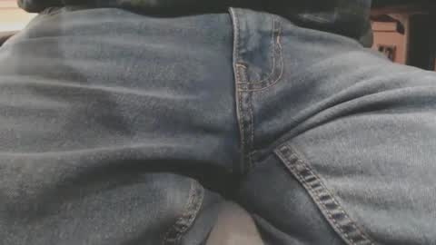 Snapshot of sensualgent69 chatting on December 30, 11:28 pm sensual online show from December 30, 11:28 pm