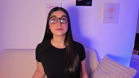 Snapshot of sensualhaven_ chatting on November 24, 12:43 am sensualhaven_ online show from November 24, 12:43 am