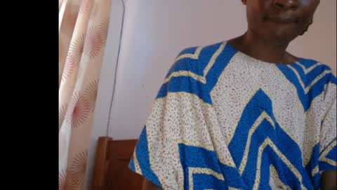 Anne online show from April 4, 9:51 am