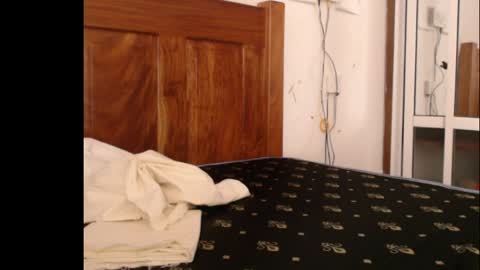 Anne online show from April 6, 8:37 am