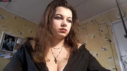 Snapshot of serafinayurick chatting on February 11, 9:03 am May online show from February 11, 9:03 am