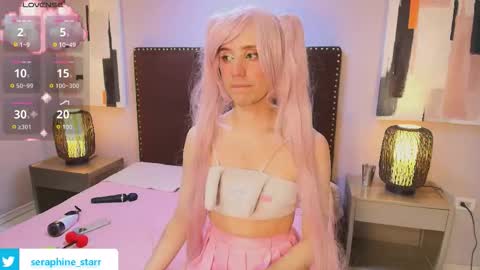 Snapshot of seraphine_star chatting on October 13, 9:20 am Seraphine star online show from October 13, 9:20 am