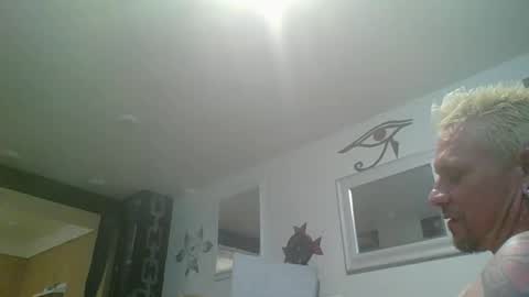 Snapshot of seraphyx33 chatting on September 18, 11:29 pm seraphyx33 online show from September 18, 11:29 pm