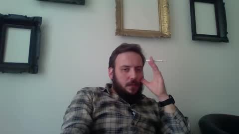 Snapshot of serbianguy8 chatting on April 12, 3:39 pm serbianguy8 online show from April 12, 3:39 pm