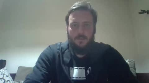 Snapshot of serbianguy8 chatting on April 13, 9:42 pm serbianguy8 online show from April 13, 9:42 pm