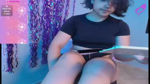 Snapshot of serena_rose_rs chatting on November 11, 4:07 pm serena_rose_rs online show from November 11, 4:07 pm