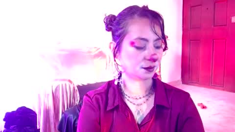 Snapshot of serena_xyz chatting on October 31, 8:54 pm Serena Xyz online show from October 31, 8:54 pm