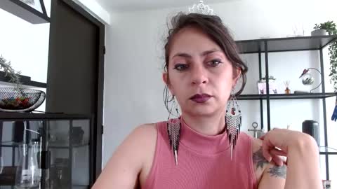 Snapshot of serena_xyz chatting on November 7, 6:08 pm Serena Xyz online show from November 7, 6:08 pm