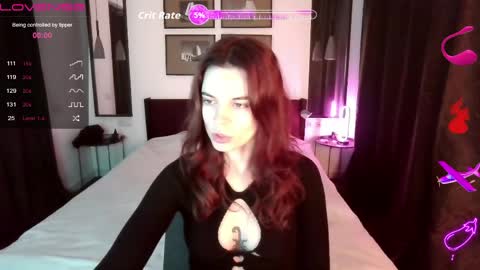 Snapshot of serenamilss chatting on April 8, 7:41 am serenamilss online show from April 8, 7:41 am