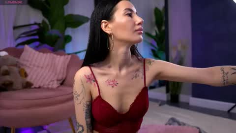 Serena online show from November 11, 10:59 am