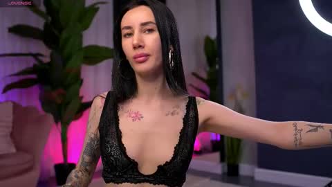 Serena online show from November 17, 10:43 am