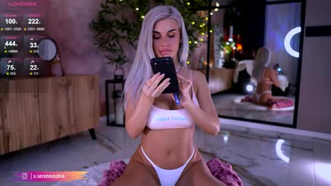 Serene Sophiex online show from March 28, 9:03 pm