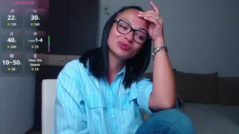 Snapshot of serenesophi chatting on June 27, 3:22 am SereneSophi online show from June 27, 3:22 am