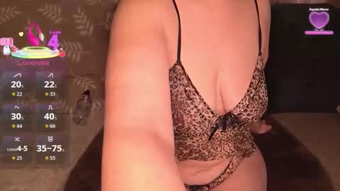 serenity221122 online show from February 28, 11:55 am