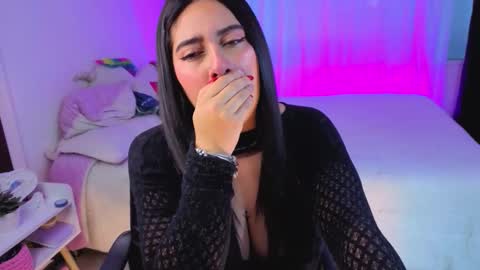 Serenna Cruz online show from February 7, 11:14 am