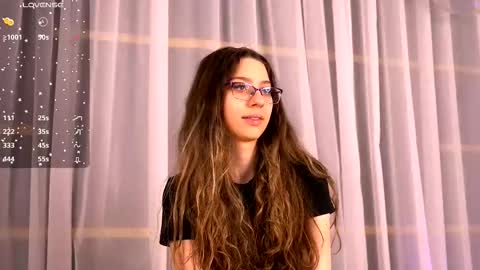 Snapshot of sereyarose chatting on February 3, 11:59 am sereyarose online show from February 3, 11:59 am