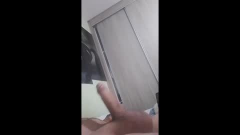 Snapshot of sergiobianchi977 chatting on January 7, 2:30 pm sergiobianchi977 online show from January 7, 2:30 pm