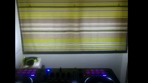 Dj Notorious aka bionik hand online show from September 28, 4:45 pm