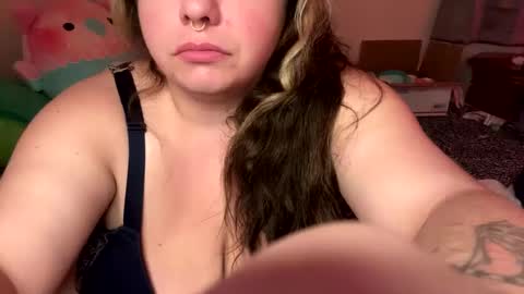 Snapshot of seridasioux chatting on December 28, 5:55 am seridasioux online show from December 28, 5:55 am