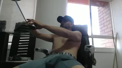 hetero serio discreto online show from December 22, 9:34 pm