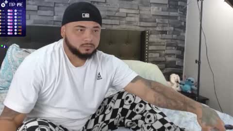 Snapshot of sermedina882454 chatting on November 10, 3:27 am sermedina882454 online show from November 10, 3:27 am