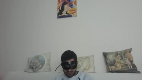 sero98313230 online show from April 7, 9:32 am