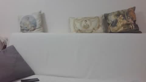 Snapshot of sero98313230 chatting on April 24, 6:05 am sero98313230 online show from April 24, 6:05 am