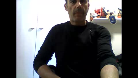 Snapshot of servamp77 chatting on April 16, 10:49 am servamp77 online show from April 16, 10:49 am