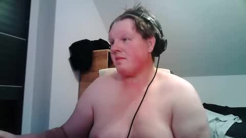 Snapshot of setcuna chatting on February 23, 7:55 pm setcuna online show from February 23, 7:55 pm